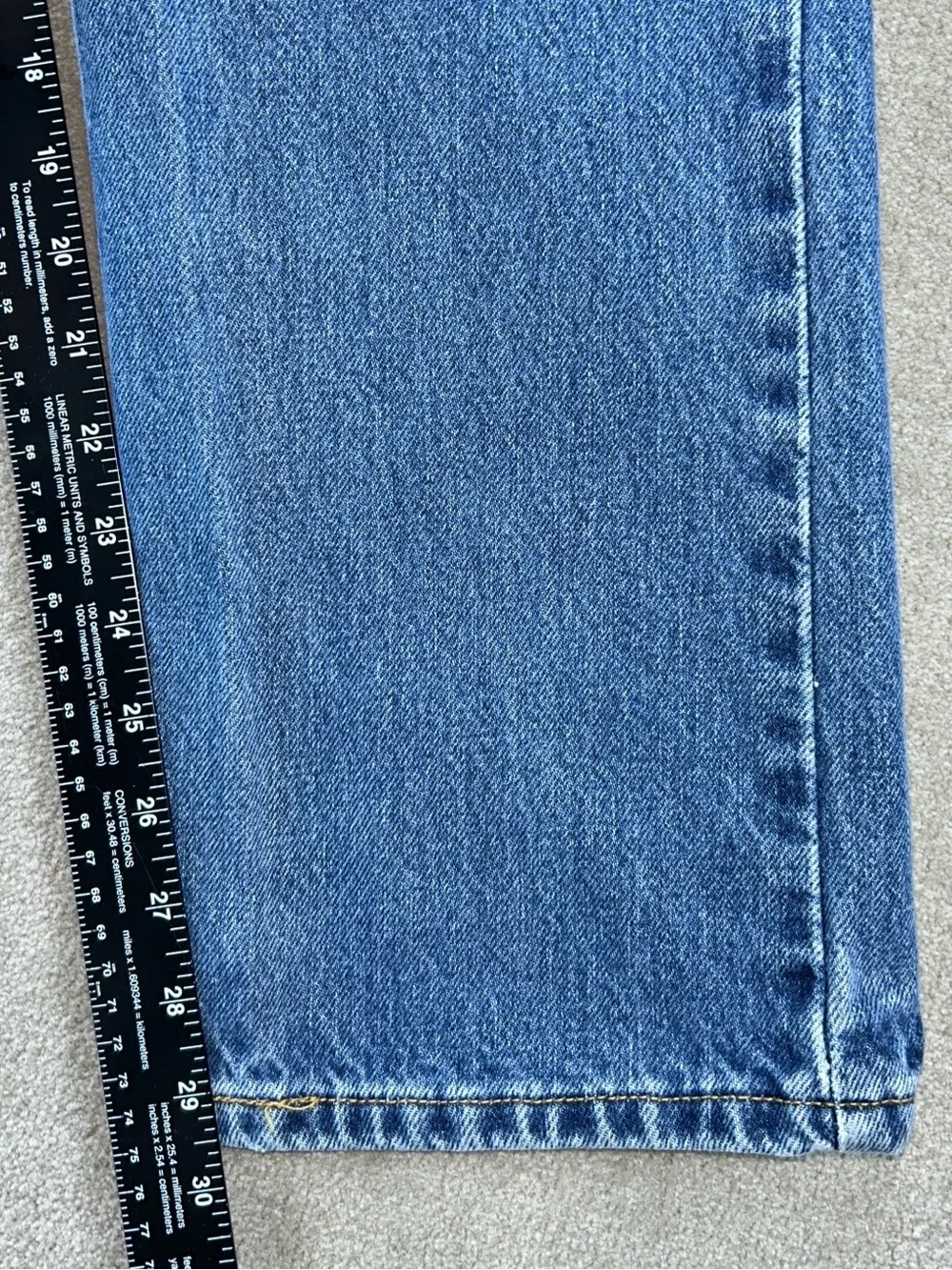 Vintage Y2K Levi’s 505 Regular Fit Zip Fly Jeans
